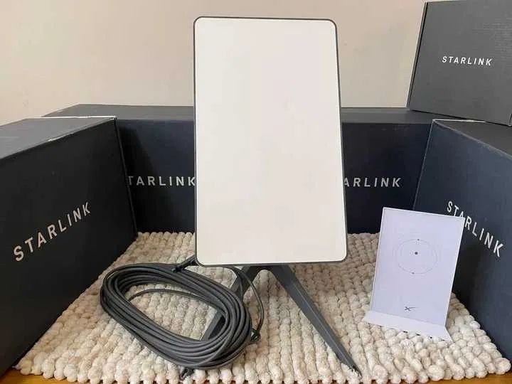 Antena de Internet Via Satélite Starlink Standard Kit com Roteador